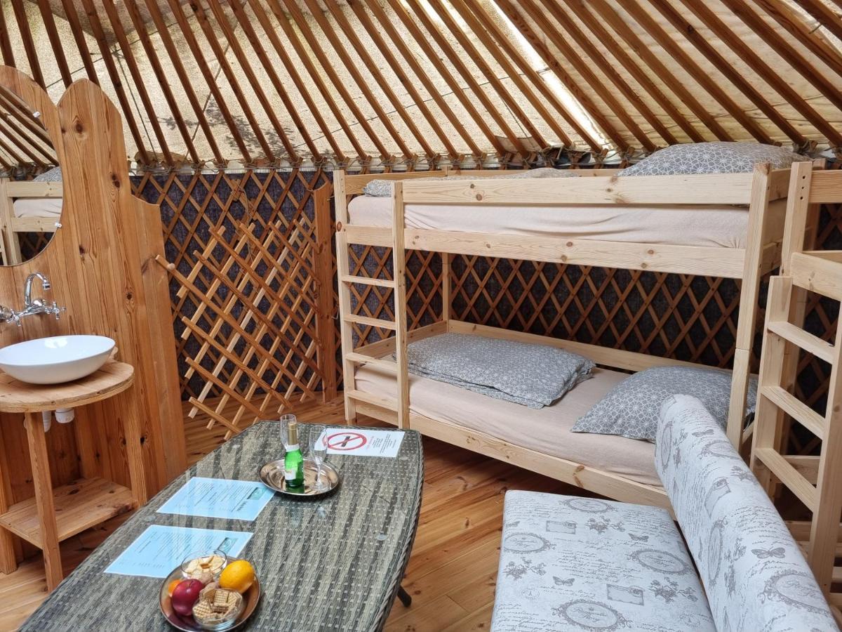 Jurta Hotel Balatongyörök Exteriör bild