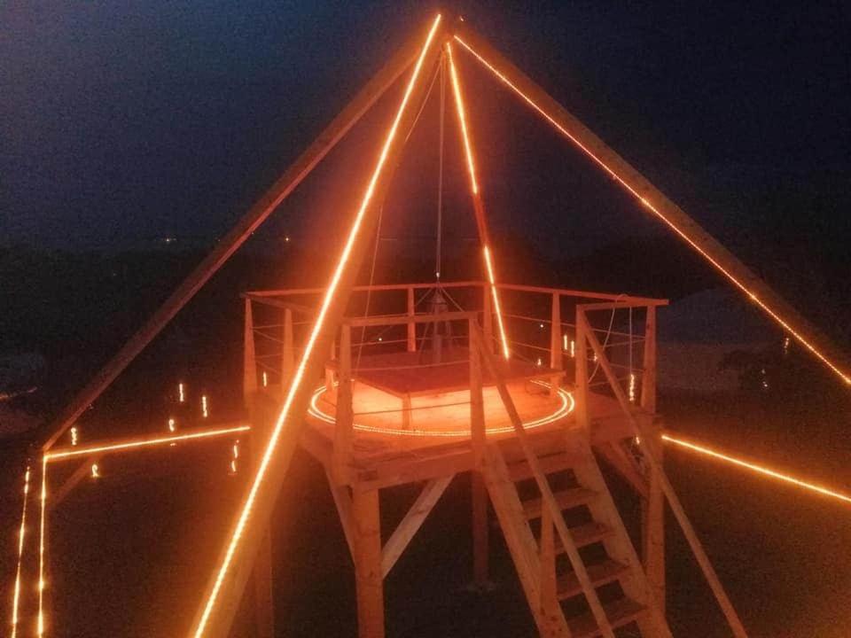 Jurta Hotel Balatongyörök Exteriör bild