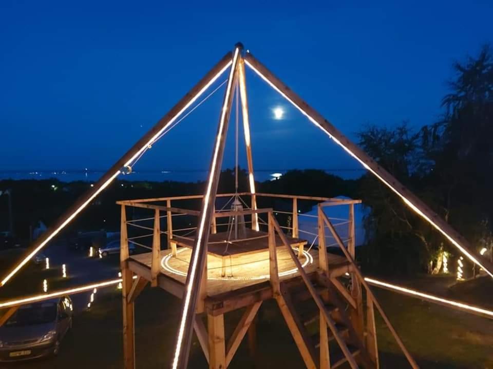 Jurta Hotel Balatongyörök Exteriör bild